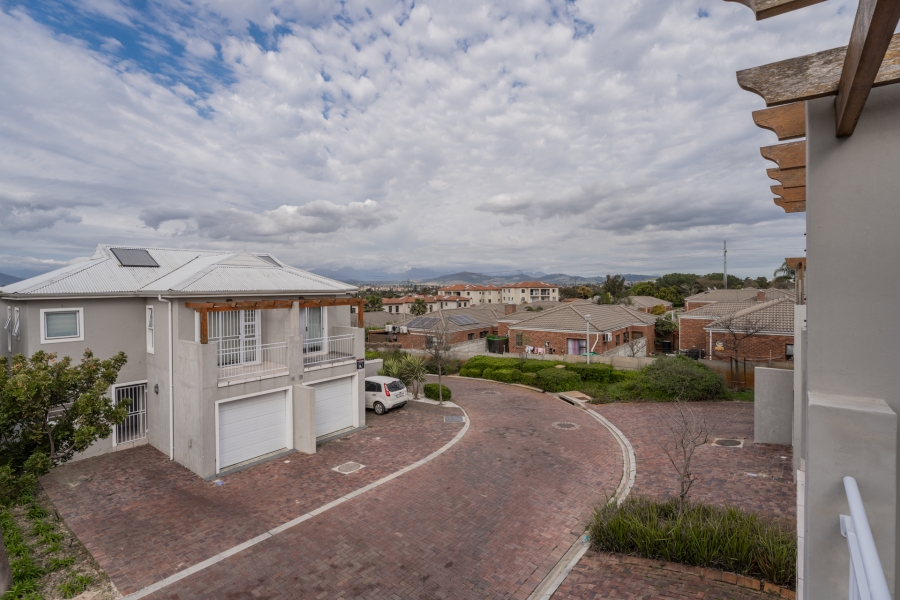 3 Bedroom Property for Sale in Langeberg Ridge Western Cape